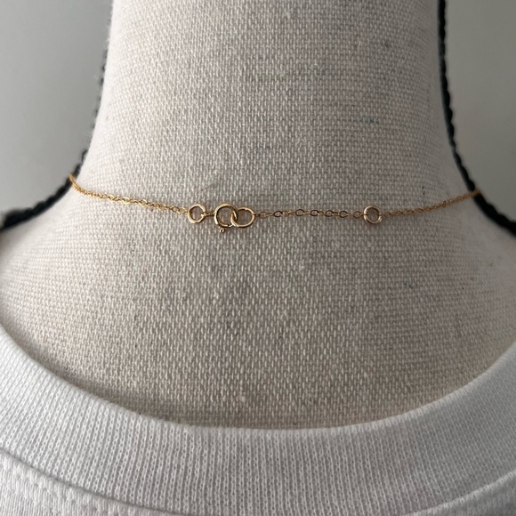 14k Gold-Filled Freshwater Pearl Pendant Minimalist Necklace. - Picture 6 of 7